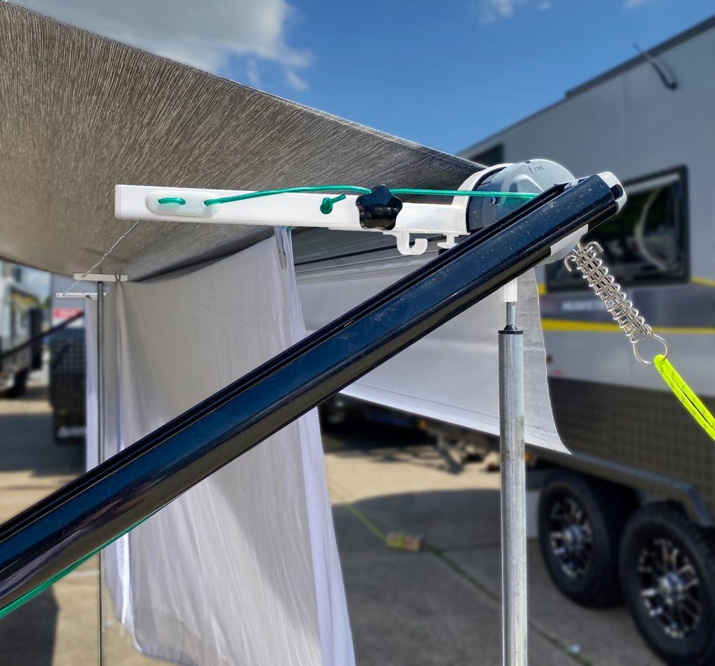 Caravan & RV Clothesline with Reversible Brackets RV Devices